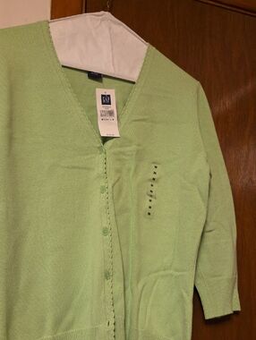 GAP Light Lime V‑Neck Button Cardigan